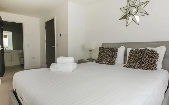 Orion Marina Sea View Parking by Brighton Holiday Lets