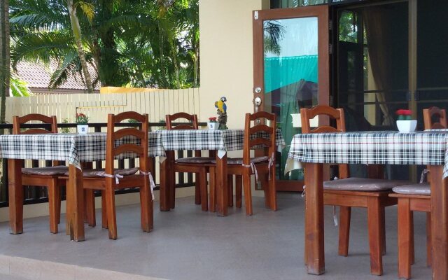 Ao Thai Bang sare Resort 2