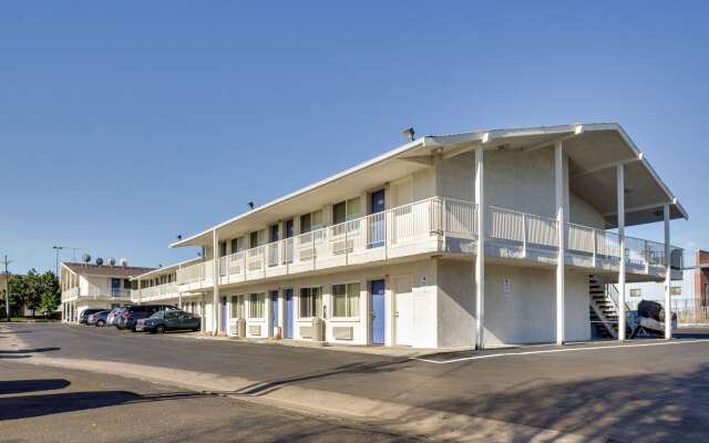 Motel 6 Lakewood, CO - Denver