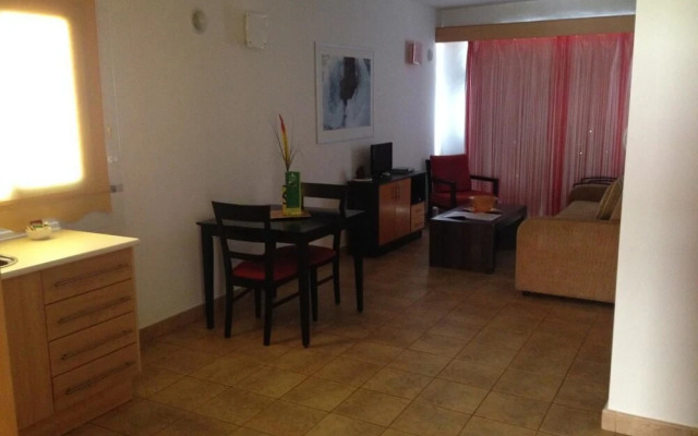 Apartamentos Chijeré Faro del Inglés
