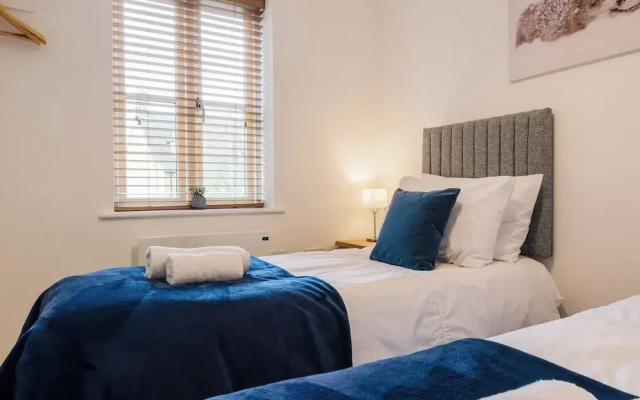 Charming 2 Bedroom Home in the Cotswolds