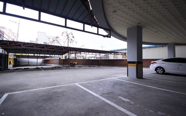 Jeonju Junghwasan-dong Rodeo