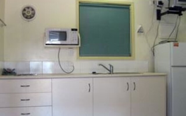 Moura Caravan Park