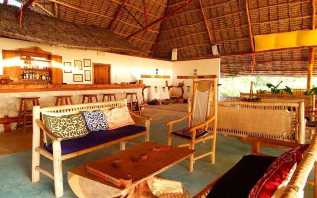 Hakuna Majiwe Beach Lodge