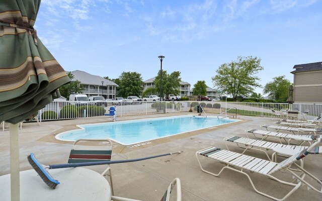 Cozy Family Resort Getaway