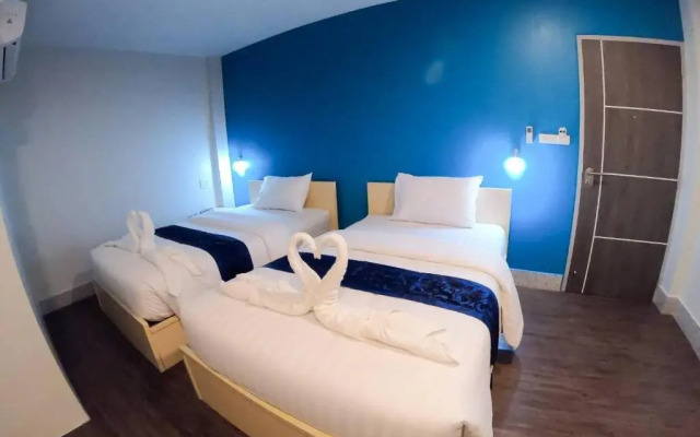 Thap Sakae Hotel