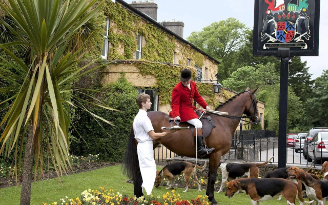 Dunraven Arms Hotel