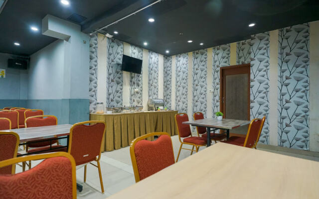 Urbanview Hotel Bumi Malaya