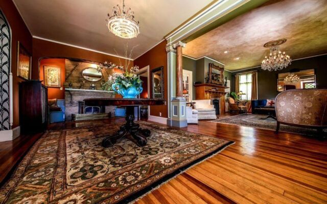 The Black Walnut B & B Inn