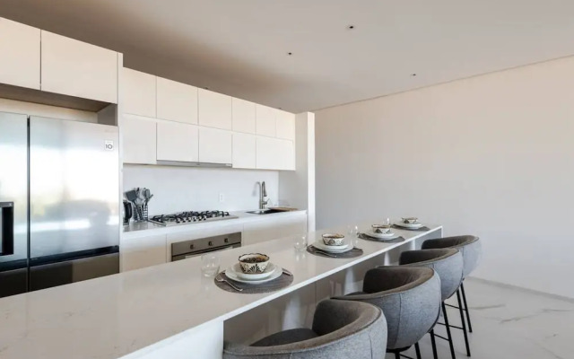 Brand new San Jose Condo