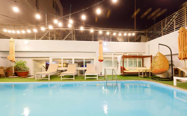 Paris Nha Trang Hotel & Apartment