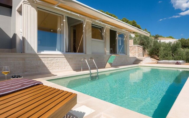 Villa Bol Summer House