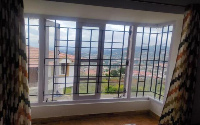 SE Elite Ooty By Lexstays
