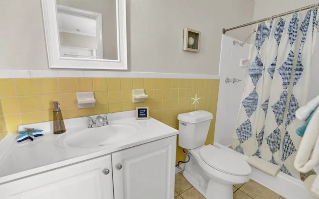 Sea Foam Suites