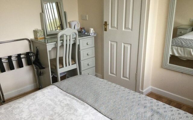 Fairlawns Bed & Breakfast