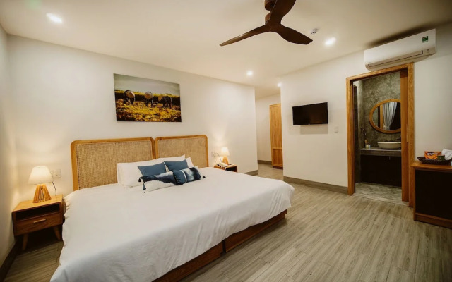 The Watermark Beachside Hotel