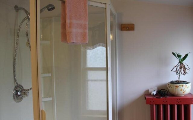 Green Highlander Lodge