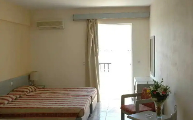 Sunshine Hotel & Apartments