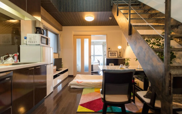 Yeah Room Zeus The Garden