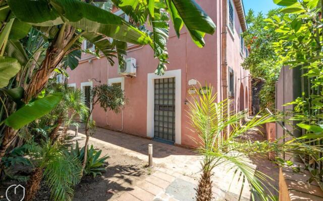 Menadel Apartment