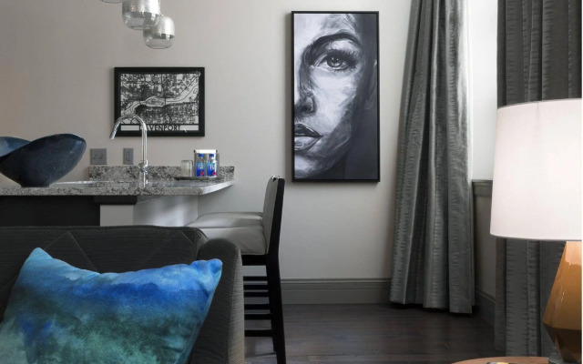 The Current Iowa, Autograph Collection