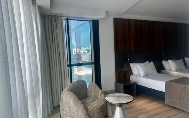 ONYX By Luna Hotel