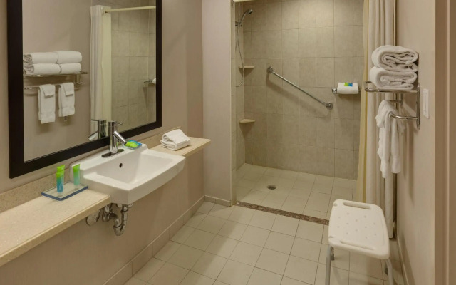 Niagara Fallsview Hotel Suites