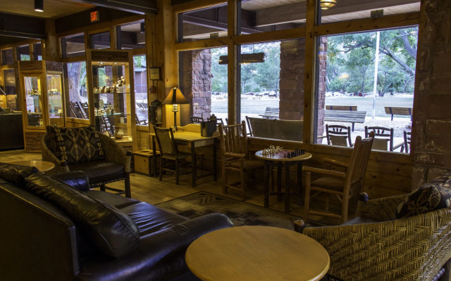Zion Lodge