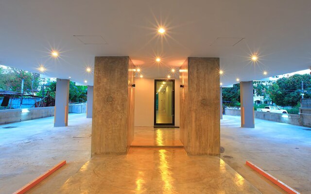 The Plubpla Serviced Apartment