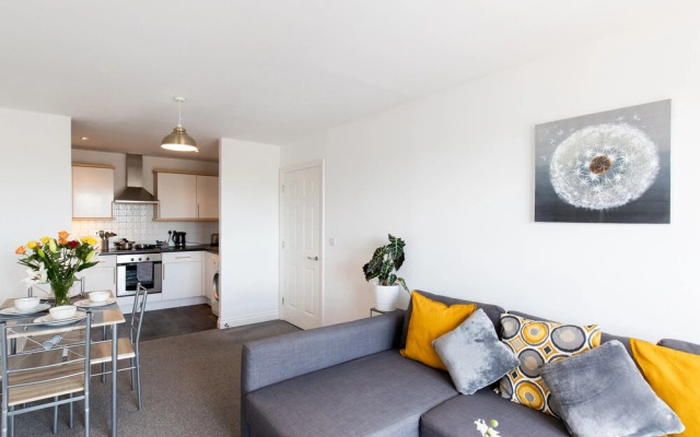 2 Bedroom Apartment Edinburgh Gate Harlow