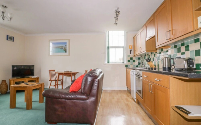 Yellow Sands Apartment 5