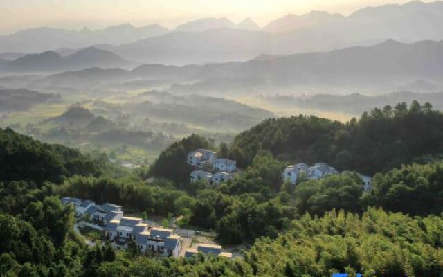 Wujian Blossom House