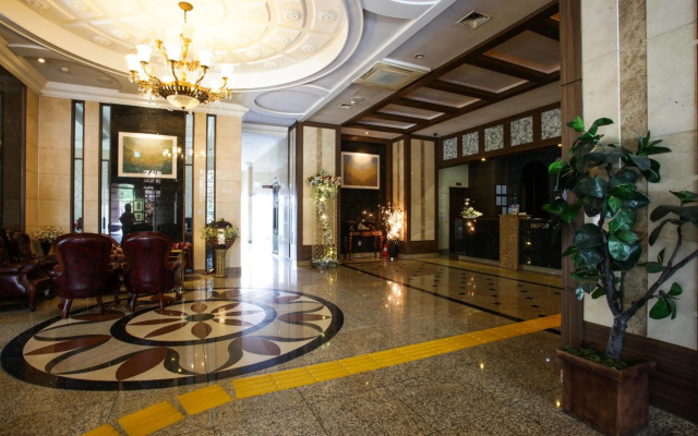Hotel Aura