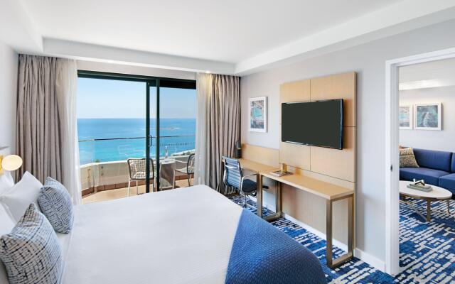 Crowne Plaza Sydney Coogee Beach by IHG