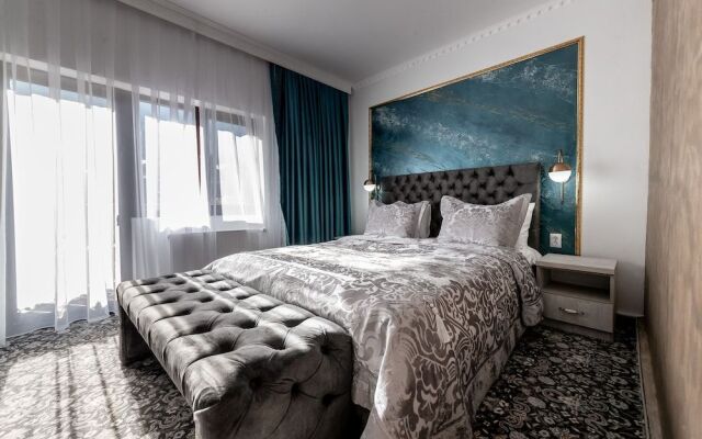 Suru Hotel & Restaurant