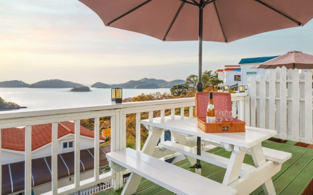 Yeosu Grace Family Pension