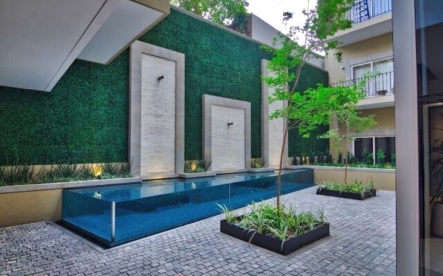 Romantic Zone Zenith Studio