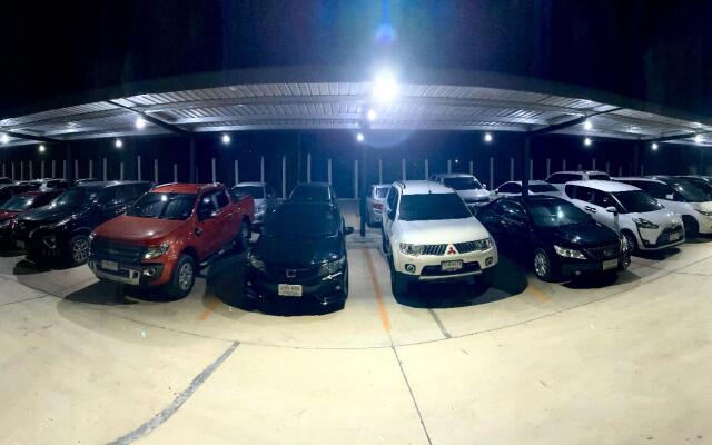 Grand Sattahip Hotel