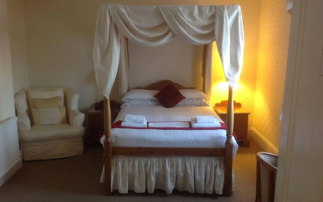 Shrewsbury Lodge