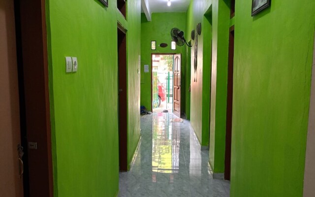 SPOT ON 92786 Homestay Barokah