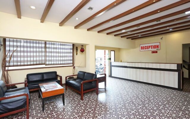 OYO Flagship 2207 Hotel Transit