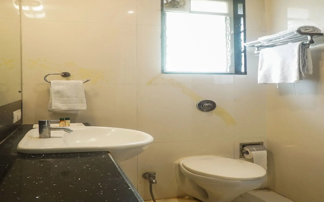 Collection O 15614 Hotel Olive Somwar Peth
