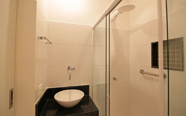 LinkHouse Beautiful High Floor 1-BDR c2-0036