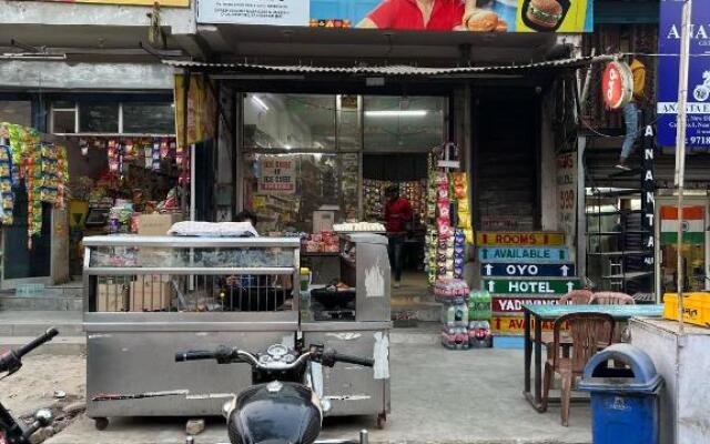 OYO 80774C Yaduvanshi Inn