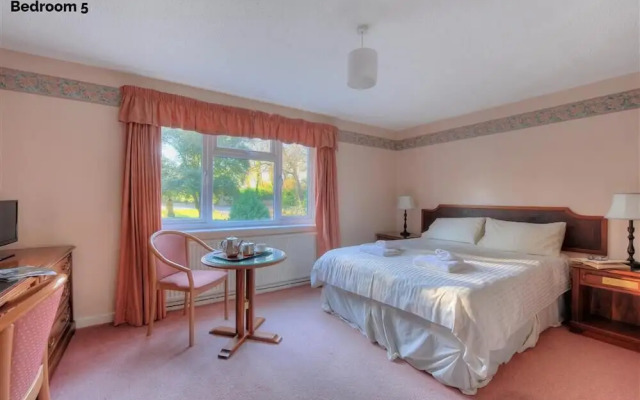 The Orchard Country House