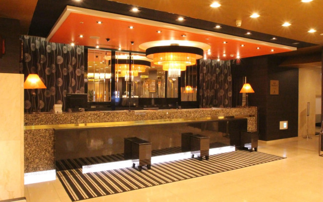 Apa Hotel Komatsu Grand