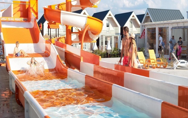 Apartment With a Pool, Attractions for Children