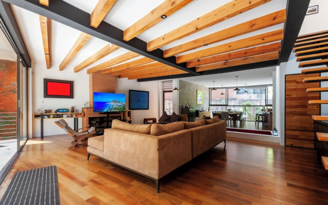 Casa Grande Spectacular House