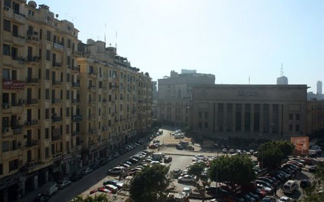Hola Cairo Hostel