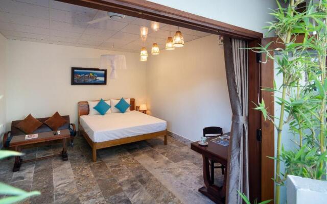 Hidden Beach Bungalow Sea View